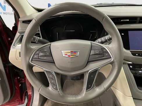 Used 2018 Cadillac XT5 Luxury w/ Driver Awareness Package image 12