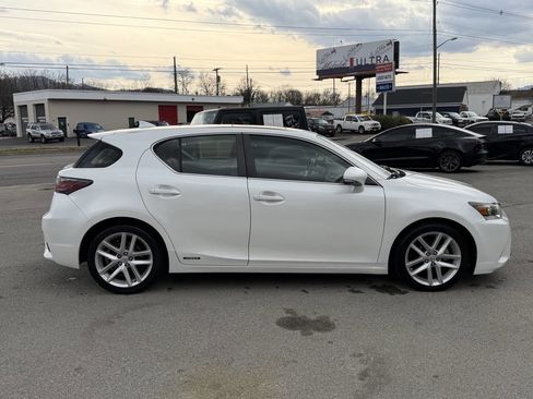 Used 2014 Lexus CT 200h image 5