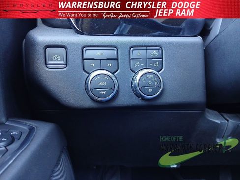 Used 2025 GMC Sierra 1500 SLT image 29