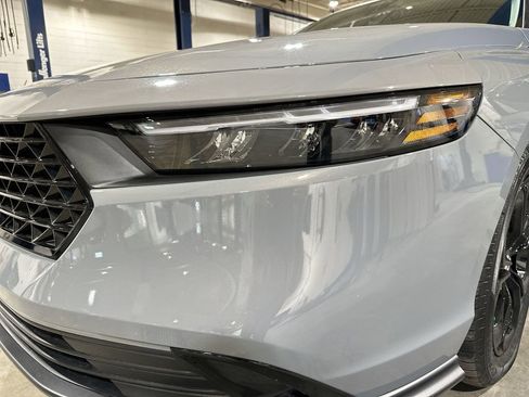 Used 2025 Honda Accord SE image 28