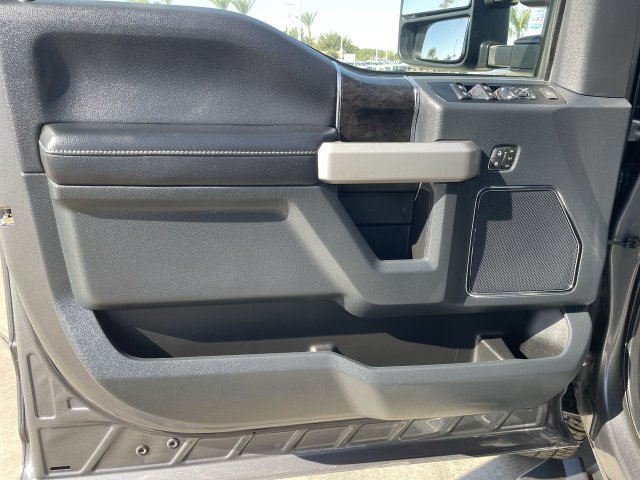 Used 2022 Ford F250 Lariat w/ Lariat Ultimate Package AWD/4WD image 22