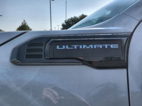 New 2025 GMC Sierra 3500 Denali Ultimate image 33