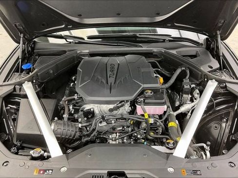 Used 2025 Genesis G70 2.5T image 28