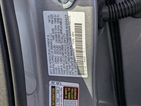 Certified 2025 Acura RDX SH-AWD image 23