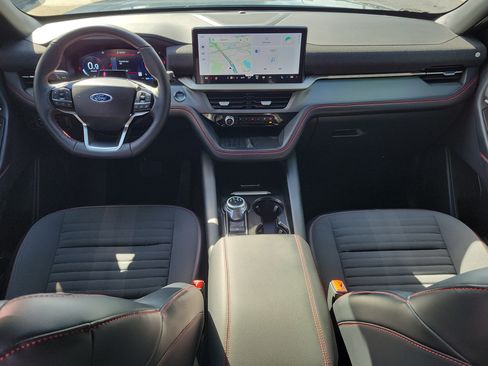 Used 2025 Ford Explorer ST-Line w/ Premium Package RWD image 12