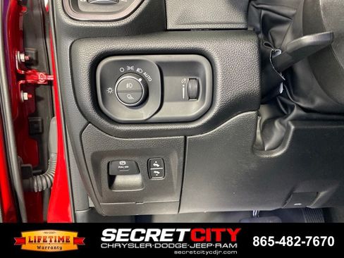 Used 2022 RAM 1500 Big Horn w/ Built-to-serve Edition AWD/4WD image 14