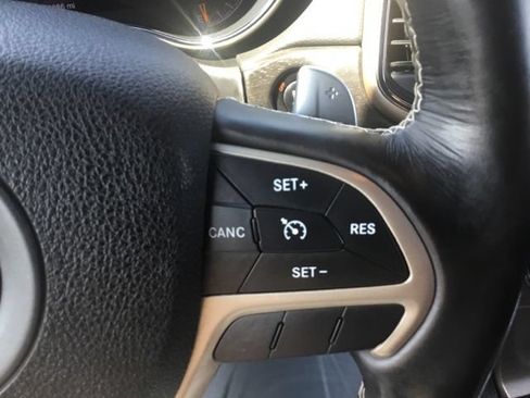 Used 2016 Jeep Grand Cherokee Limited w/ Trailer Tow Group IV AWD/4WD image 26