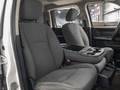 Used 2014 RAM 2500 Tradesman w/ Chrome Appearance Group AWD/4WD image 31