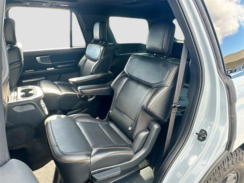 Used 2025 Ford Expedition Tremor image 26