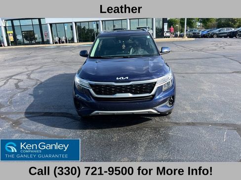 Used 2022 Kia Seltos EX AWD/4WD image 2