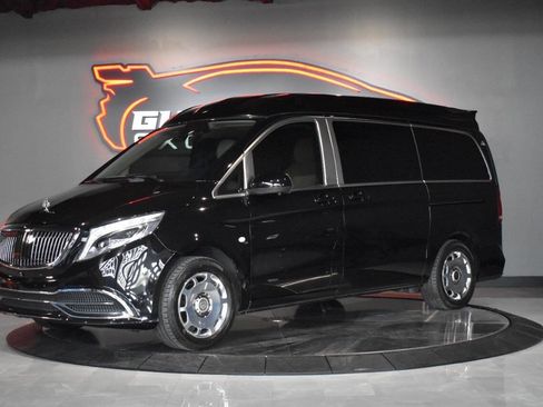 Used 2021 Mercedes-Benz Metris Passenger image 1
