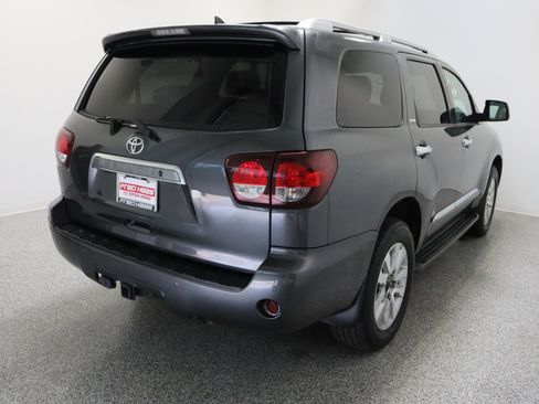 Used 2019 Toyota Sequoia Platinum image 6