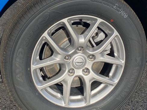 New 2026 Chrysler Pacifica Select image 10