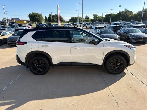 Used 2023 Nissan Rogue SV w/ SV Premium B Package AWD/4WD image 6