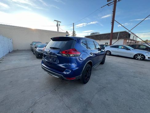 Used 2017 Nissan Rogue S AWD/4WD image 6