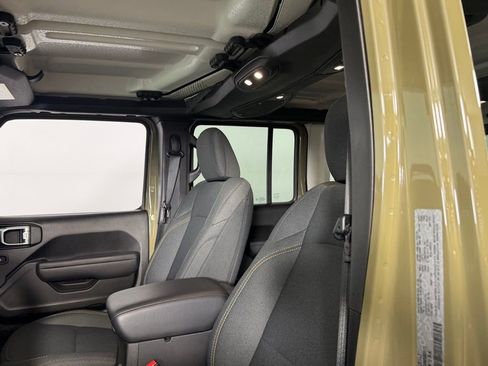 Used 2025 Jeep Wrangler Willys 4xe image 25