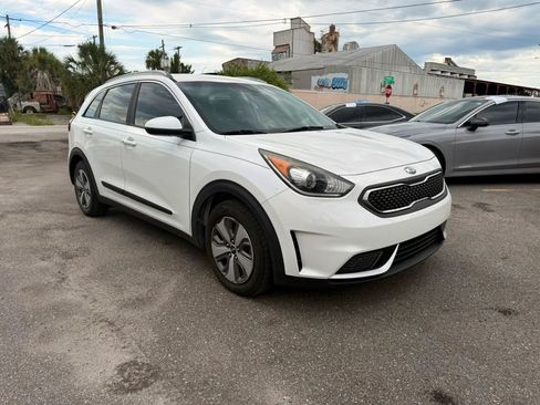 Used 2019 Kia Niro LX FWD image 7
