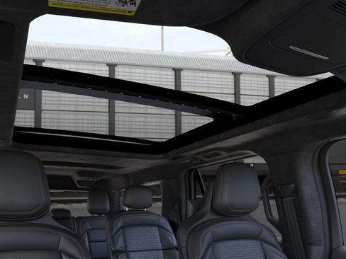 New 2026 Lincoln Navigator L Black Label AWD/4WD image 22