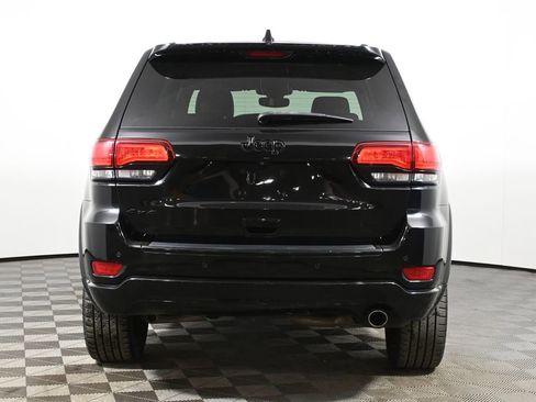 Used 2018 Jeep Grand Cherokee Altitude image 6
