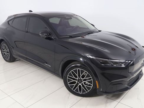 Used 2024 Ford Mustang Mach-E Premium AWD/4WD image 18