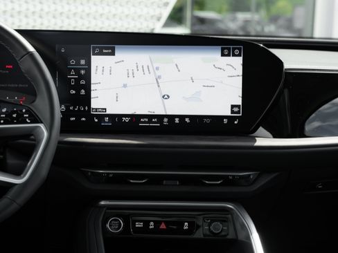 Certified 2025 Audi Q5 Premium w/ Premium Plus AWD/4WD image 13