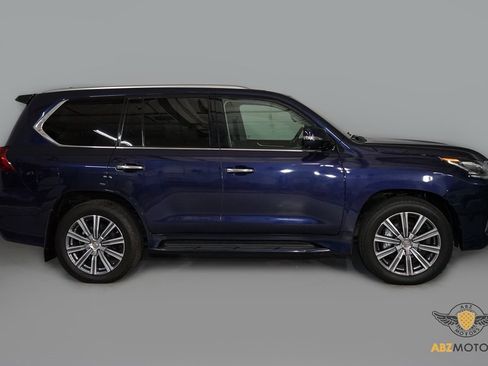 Used 2017 Lexus LX 570 4WD image 4