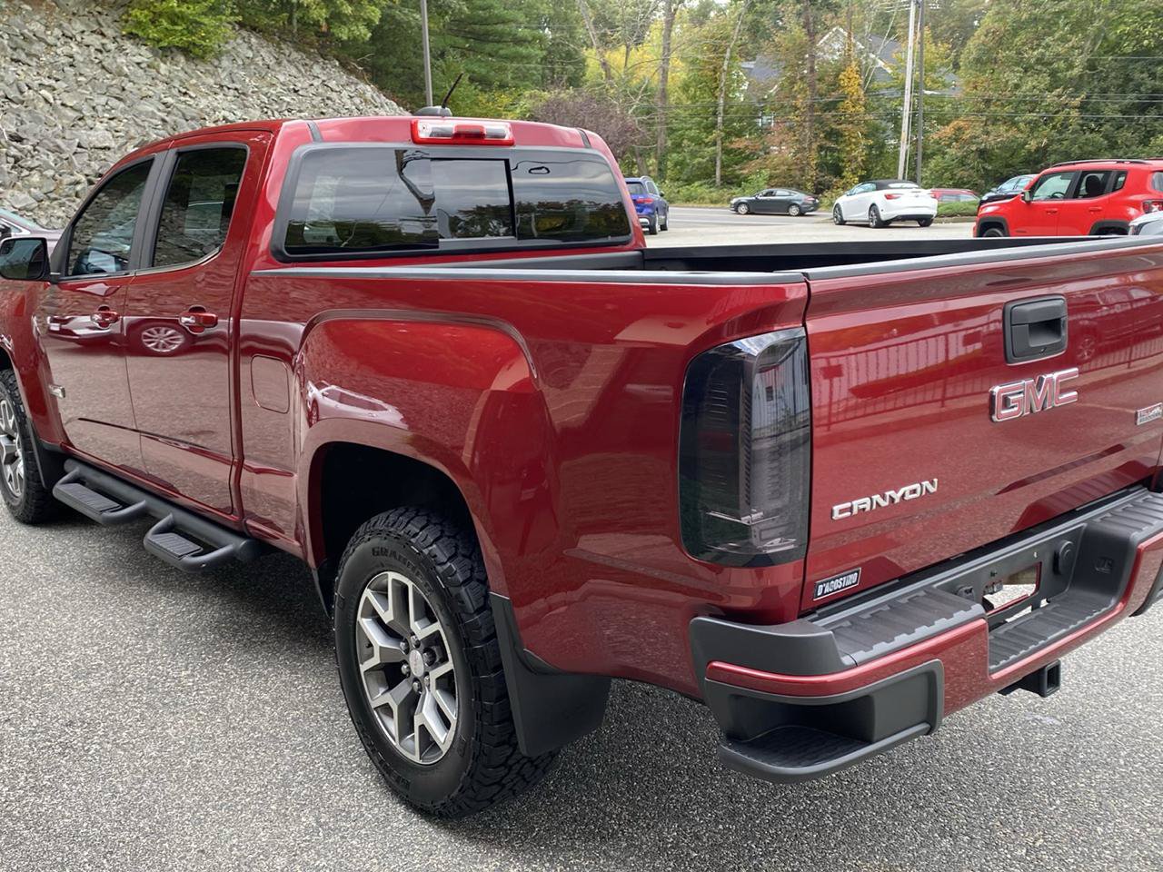 Used 2017 GMC Canyon SLE w/ All Terrain X Package AWD/4WD image 3