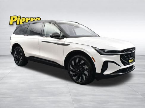 New 2026 Lincoln Nautilus Reserve image 3