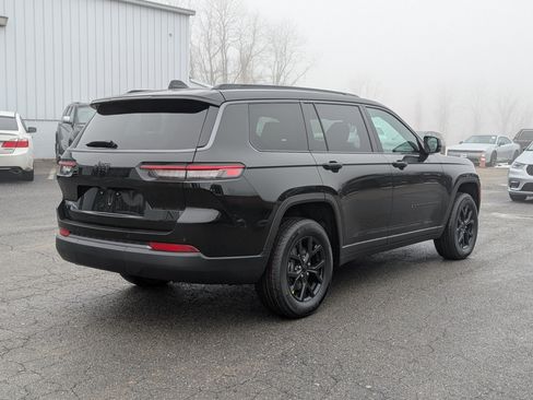 New 2026 Jeep Grand Cherokee L 4WD image 3