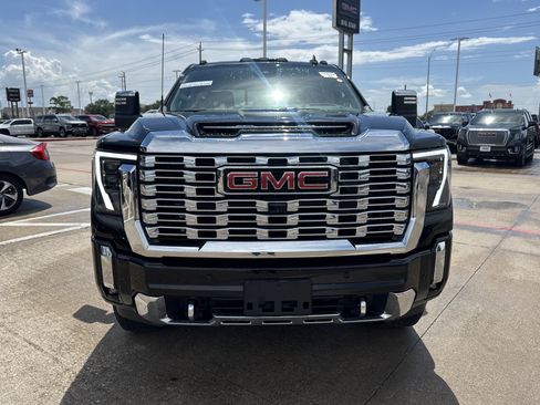 Used 2025 GMC Sierra 2500 Denali w/ Denali Reserve Package AWD/4WD image 17