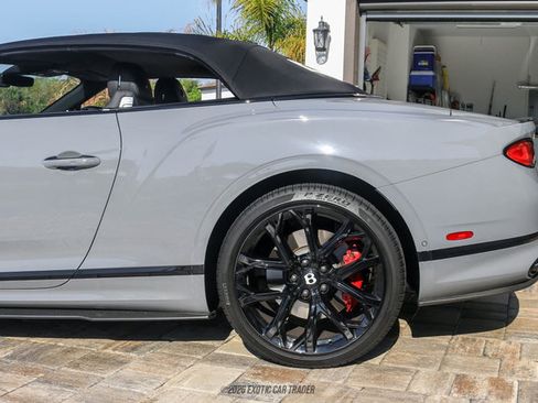 Used 2024 Bentley Continental GT S image 32