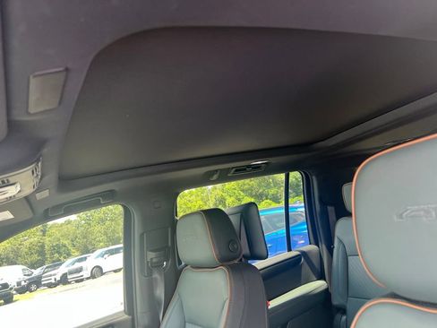 Used 2026 GMC Yukon XL AT4 AWD/4WD image 11