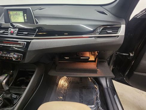 Used 2017 BMW X1 xDrive28i image 41