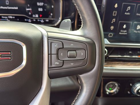 Used 2024 GMC Sierra 1500 Elevation AWD/4WD image 17