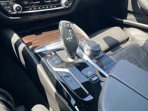 Used 2023 BMW 530e w/ Convenience Package RWD image 23