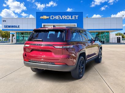 Used 2023 Jeep Grand Cherokee Altitude