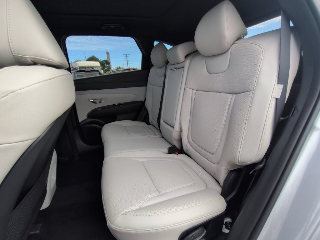 New 2026 Hyundai Tucson Limited FWD image 19