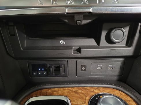 Used 2021 Nissan Armada SL w/ Captain's Chairs Package AWD/4WD image 19