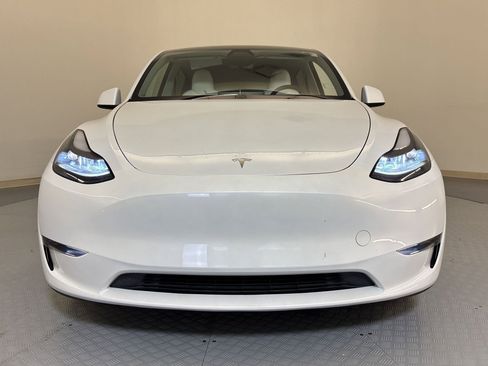 Used 2024 Tesla Model Y Long Range image 6