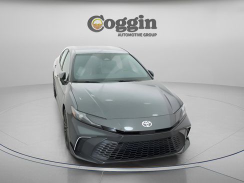 New 2026 Toyota Camry SE image 31