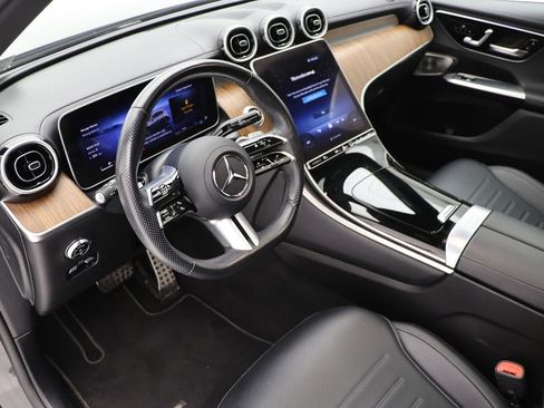 Used 2024 Mercedes-Benz GLC 300 4MATIC image 14