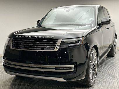 Used 2025 Land Rover Range Rover SE