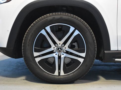 Used 2022 Mercedes-Benz GLS 450 4MATIC image 26