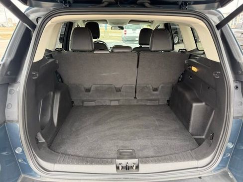 Used 2019 Ford Escape SEL image 12