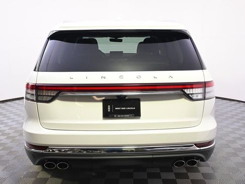 Used 2023 Lincoln Aviator Reserve w/ Equipment Group 201A AWD/4WD image 5