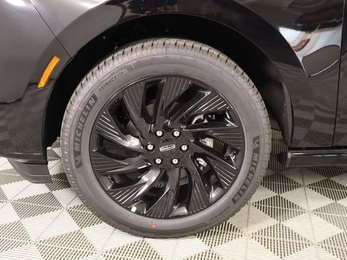 New 2026 Lincoln Navigator Reserve AWD/4WD image 19