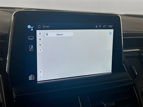 Used 2023 Chevrolet Suburban Premier image 19