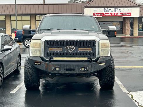 Used 2012 Ford F250 Lariat w/ Lariat Ultimate Pkg AWD/4WD image 2