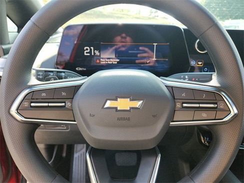 New 2026 Chevrolet Equinox EV LT image 15