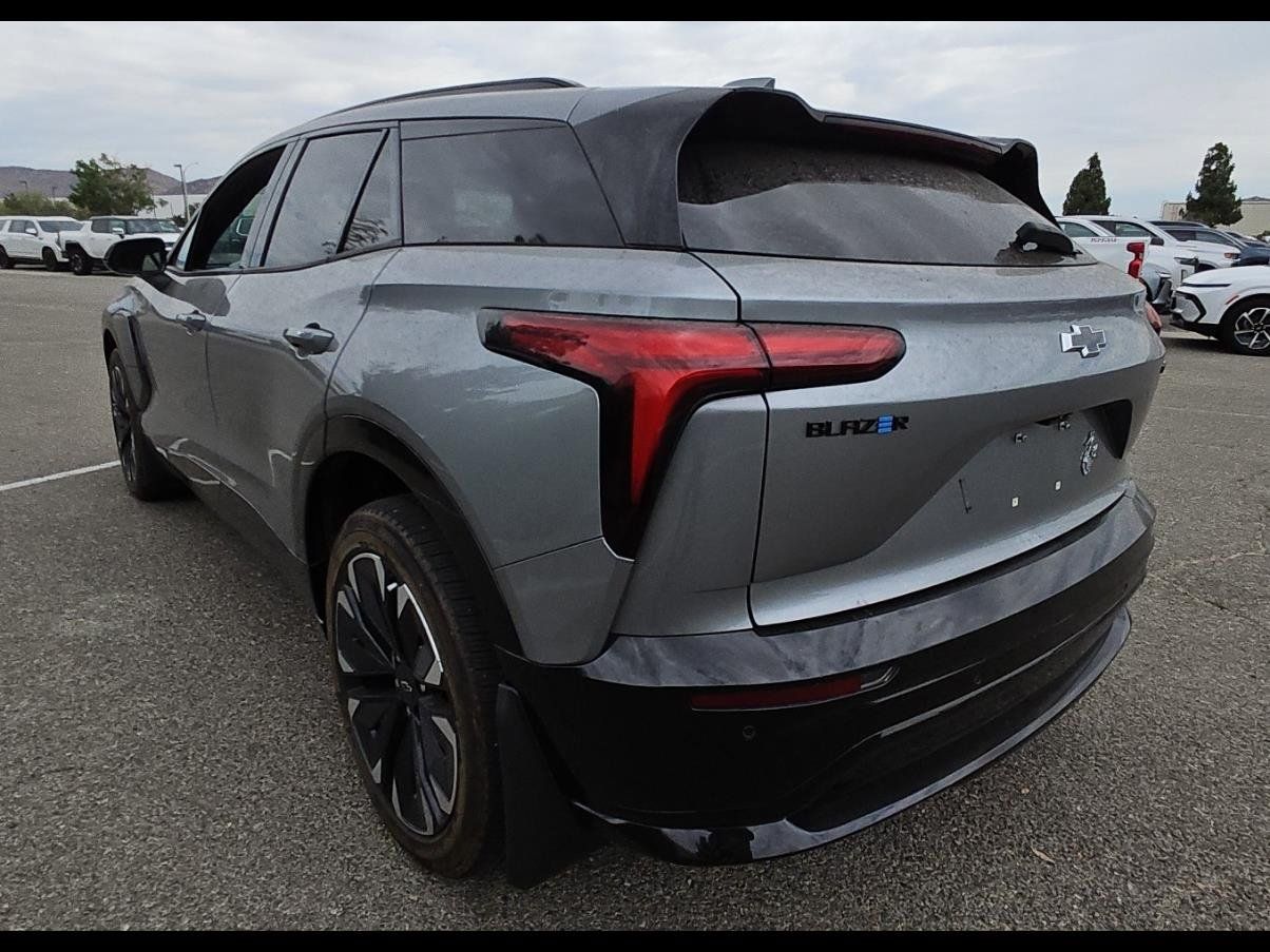 Used 2024 Chevrolet Blazer EV RS AWD/4WD image 7